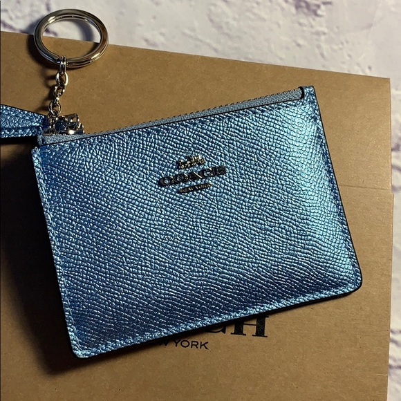Coach Handbags - NWT Coach ID skinny card case